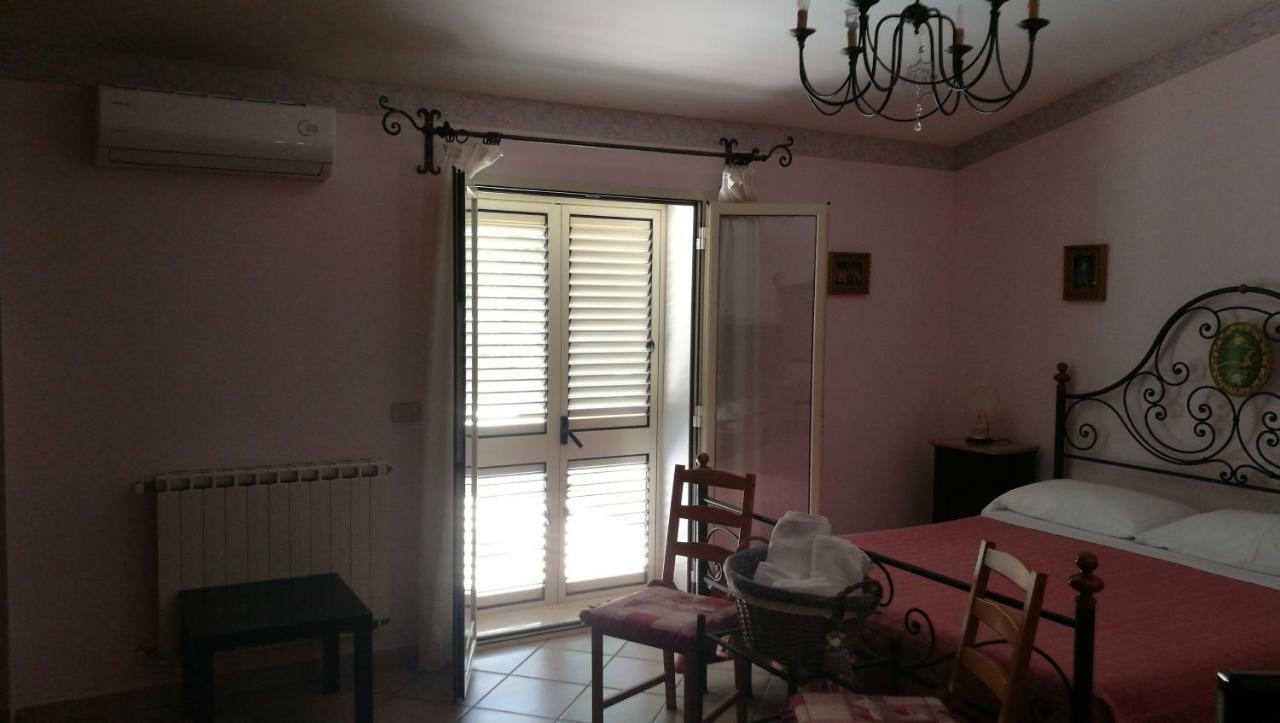 Cinisi 89 B&B Exteriör bild
